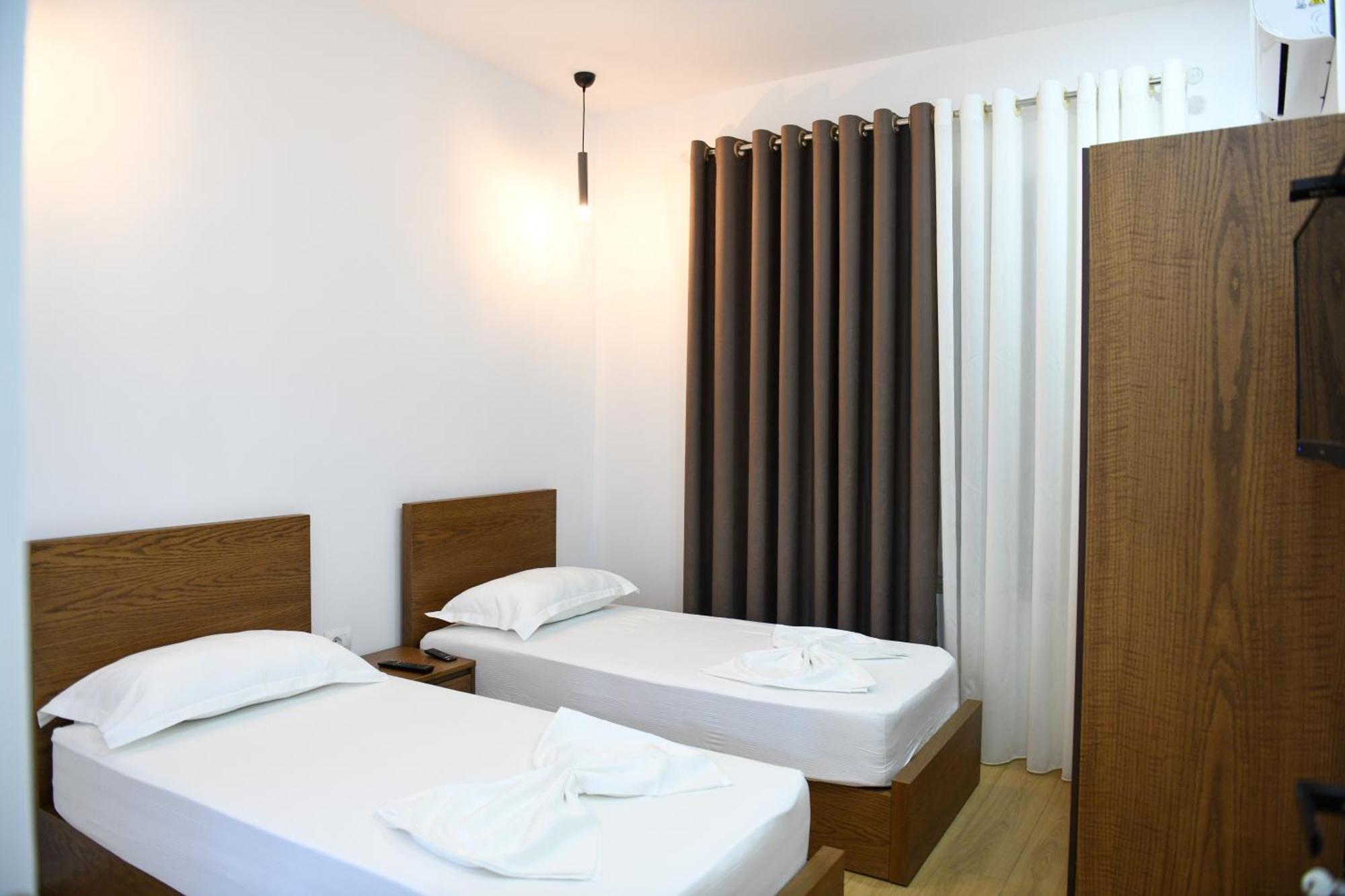 Guest House Cela City Centre Berat Luaran gambar