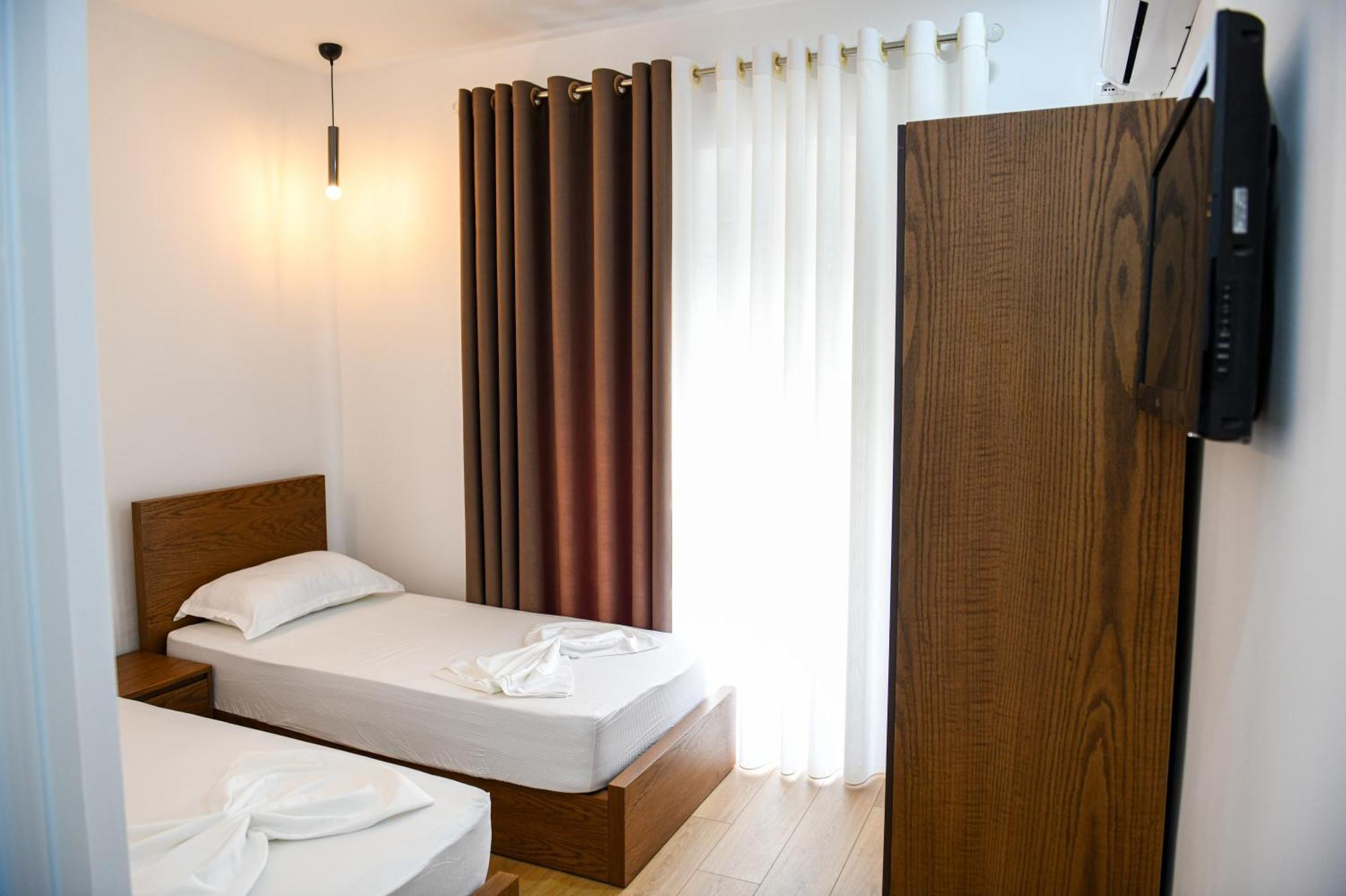 Guest House Cela City Centre Berat Luaran gambar