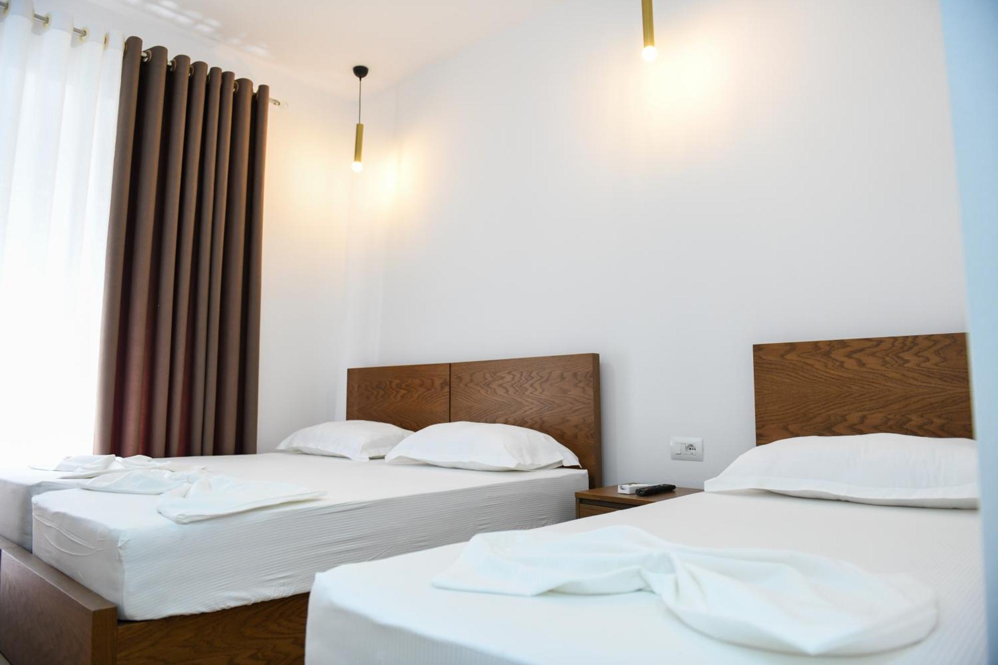 Guest House Cela City Centre Berat Luaran gambar